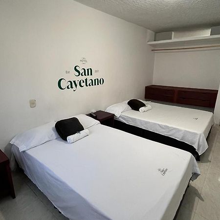 Hotel San Cayetano Ocana Bagian luar foto