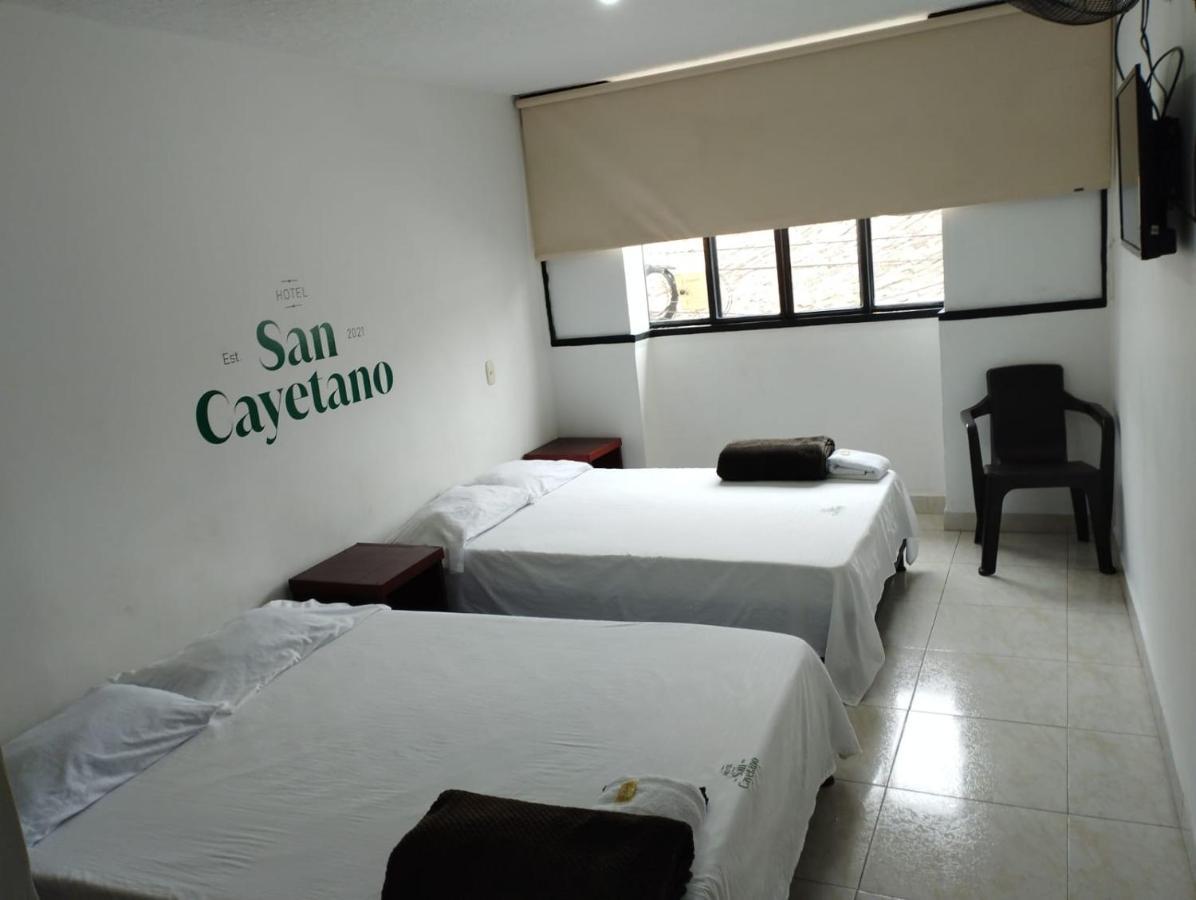Hotel San Cayetano Ocana Bagian luar foto
